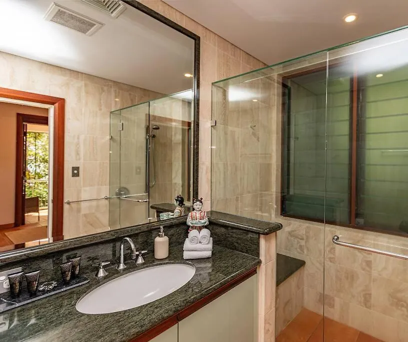17 Wharf Street - Main House & Bungalow Port Douglas 0*,  Australia